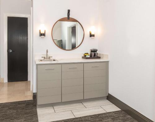 hilton columbus polaris