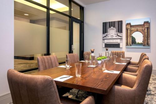hilton columbus polaris