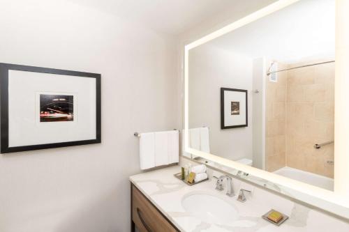 hilton columbus polaris