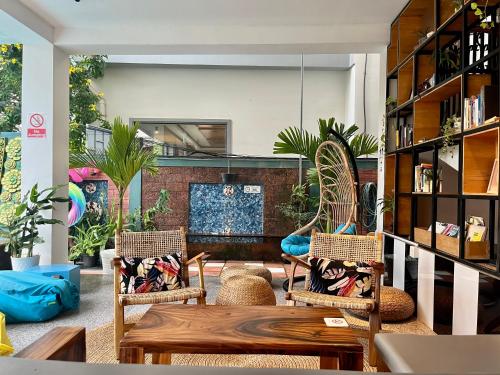 the place hostel and pool bar