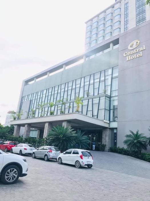 central hotel