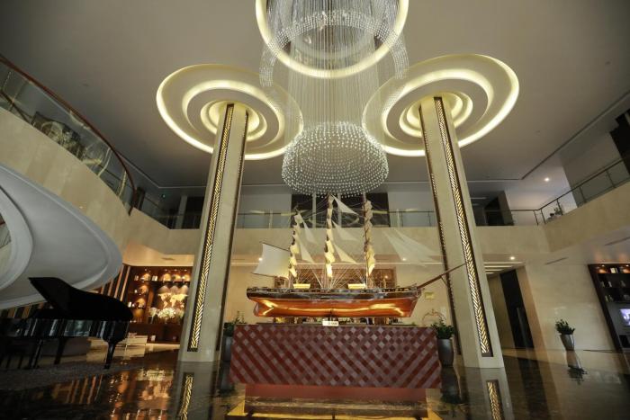 central hotel