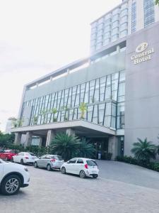 central hotel