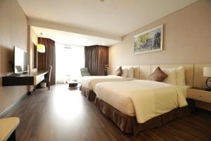 central hotel