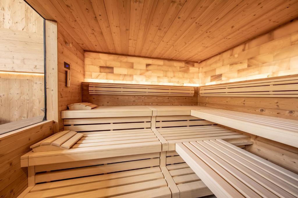 hotel kreuz and post