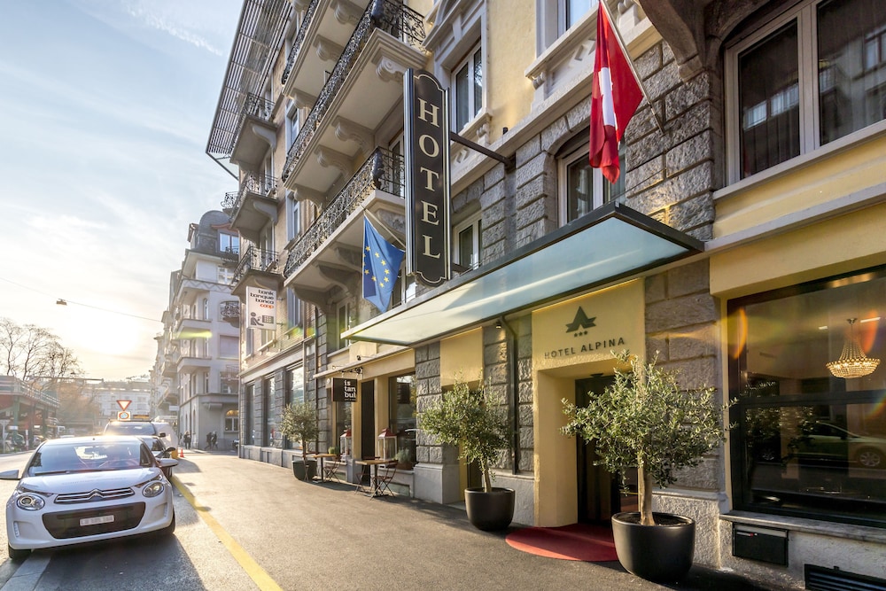 hotel alpina