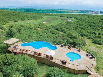 Buffalo Safari Lodge,Kasese>>Bushenyi,3 star