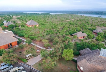Buffalo Safari Lodge,Kasese>>Bushenyi,3 star