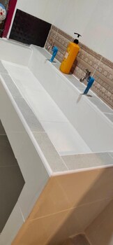 adchara mansion hostel