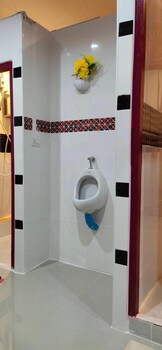 adchara mansion hostel