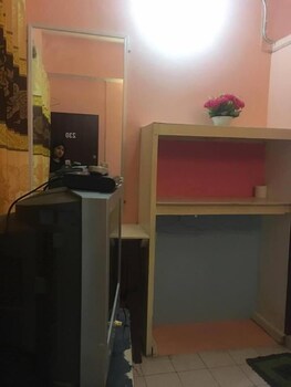 adchara mansion hostel