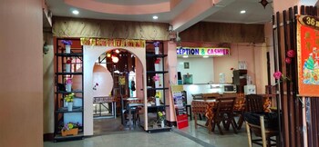 adchara mansion hostel