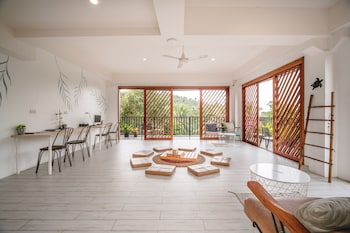 The Dearly Koh Tao Hostel,Koh Tao>>Ko Tao,1 star