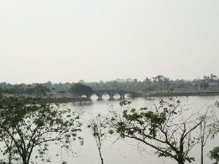 suporn lakeview service apt and homestay