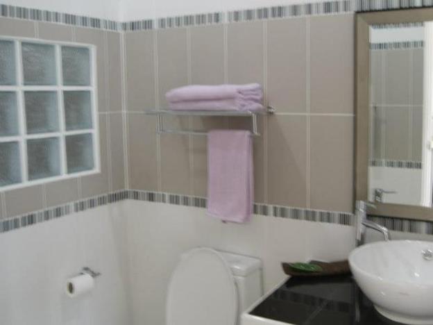 suporn lakeview service apt and homestay