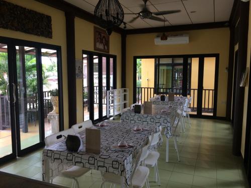 suporn lakeview service apt and homestay