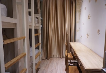 mariya lady hostel at suvarnabhumi airport female only