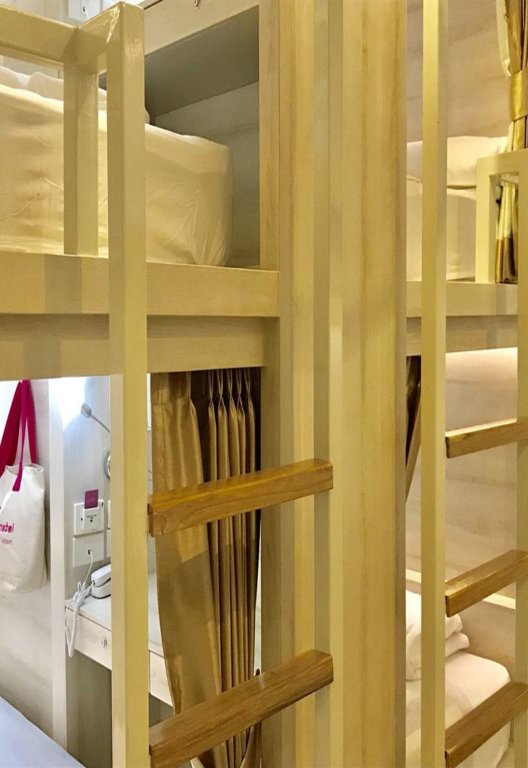 mariya lady hostel at suvarnabhumi airport female only