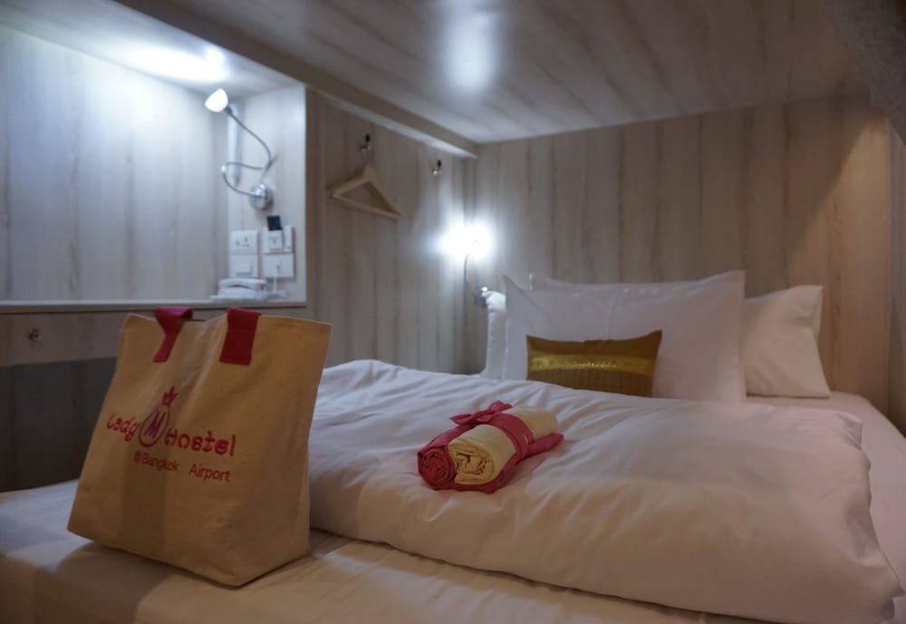 mariya lady hostel at suvarnabhumi airport female only