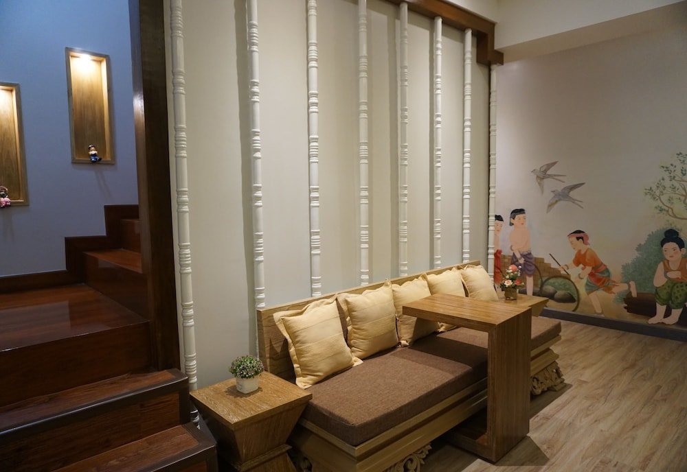 mariya lady hostel at suvarnabhumi airport female only