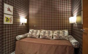 apartamentos sant jordi montbrio