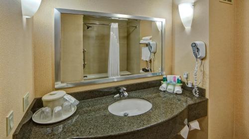 holiday inn express hotel and suites cookeville by ihg