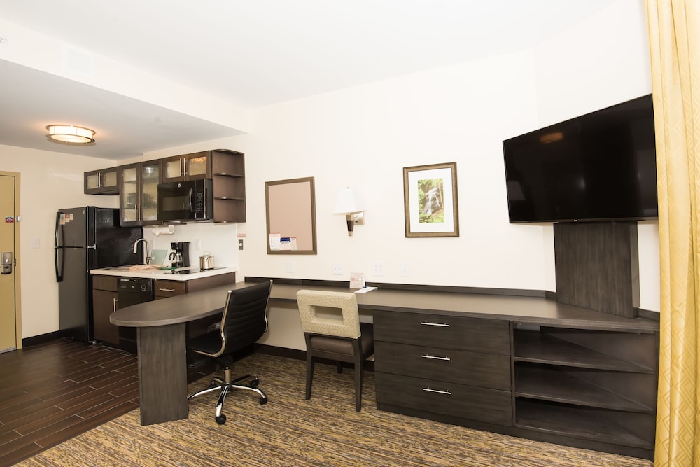 candlewood suites ft walton bch hurlburt area