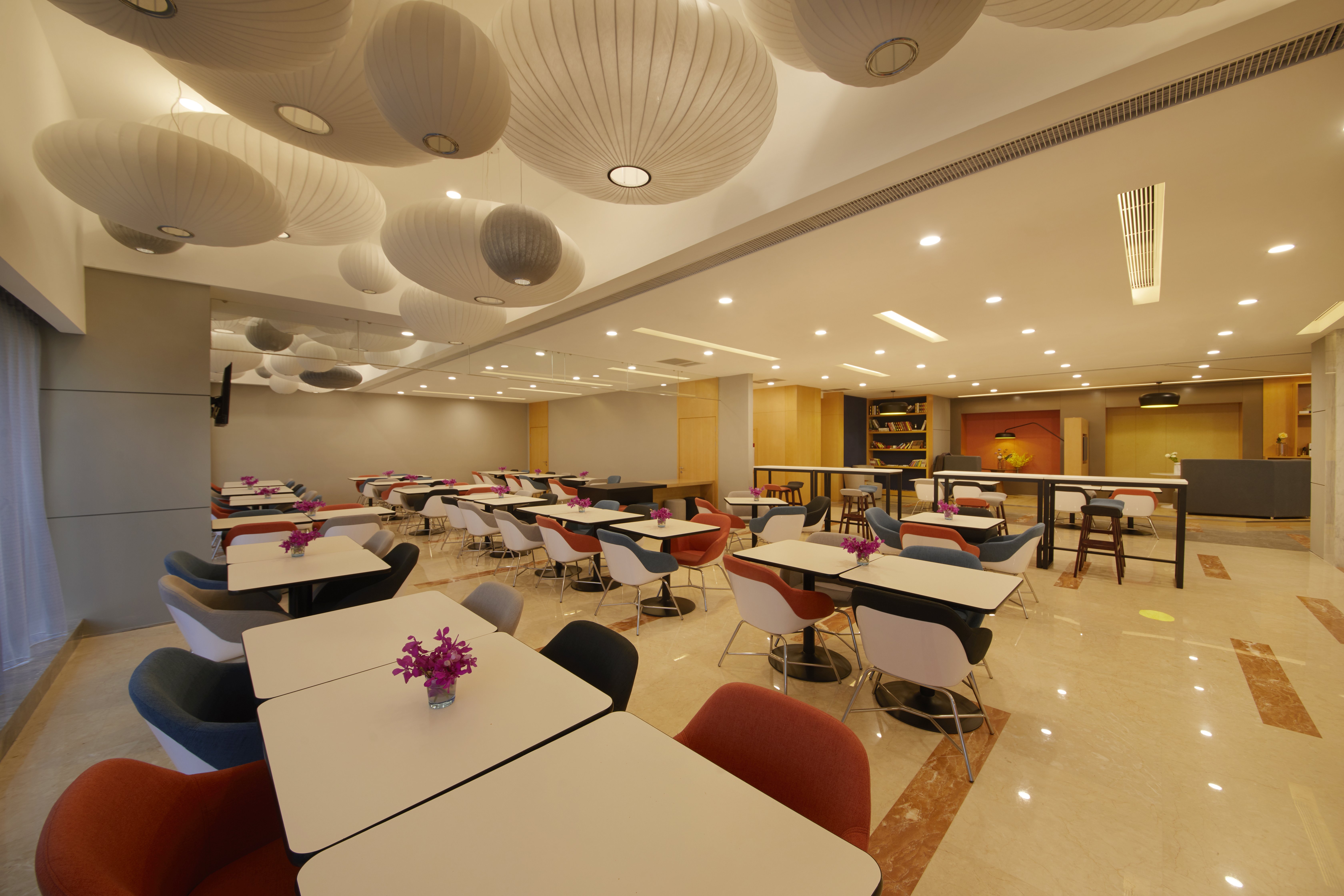 holiday inn express zhengzhou zhengdong an ihg hotel