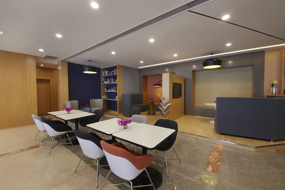 holiday inn express zhengzhou zhengdong an ihg hotel