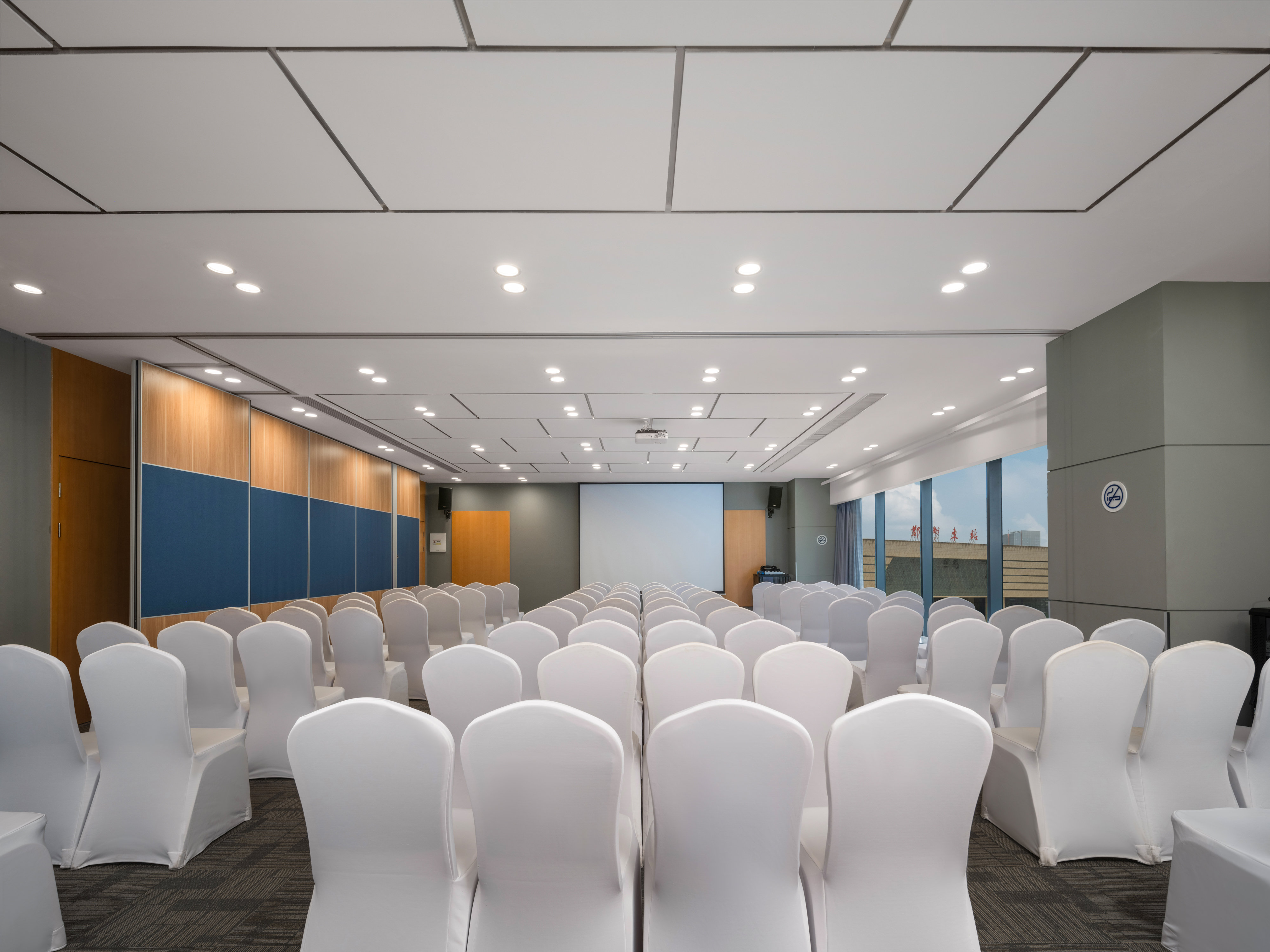 holiday inn express zhengzhou zhengdong an ihg hotel