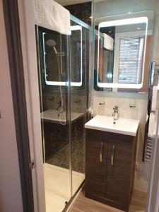 compston house bandb adults only