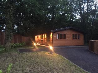 Shellow Lane Lodges