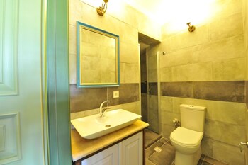 petrino gokceada hotel and kitchen