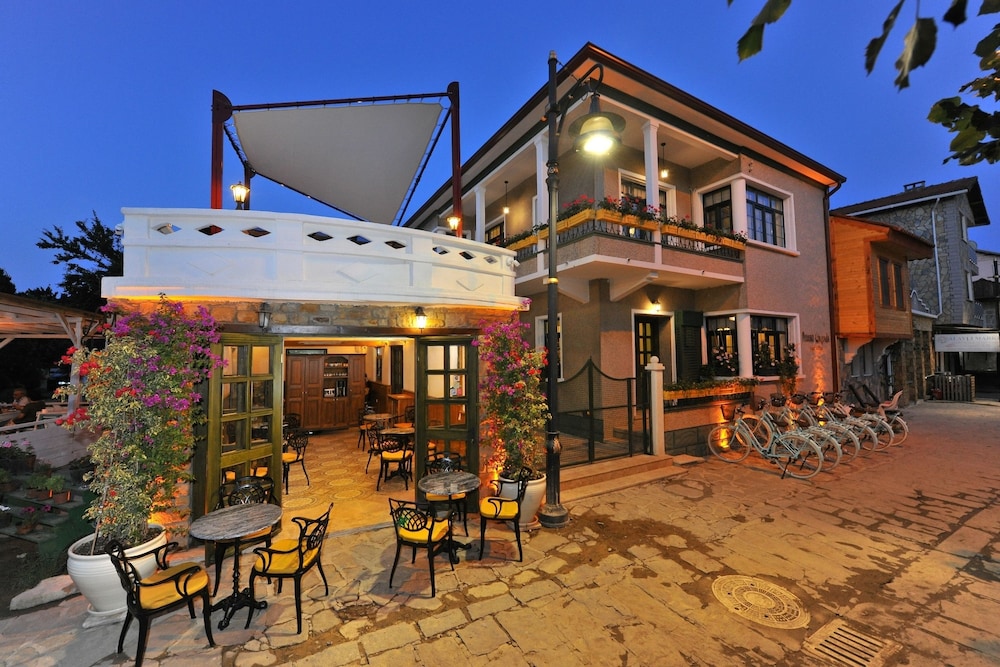 petrino gokceada hotel and kitchen