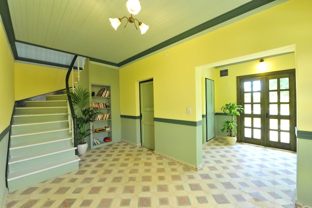 petrino gokceada hotel and kitchen
