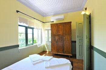 petrino gokceada hotel and kitchen