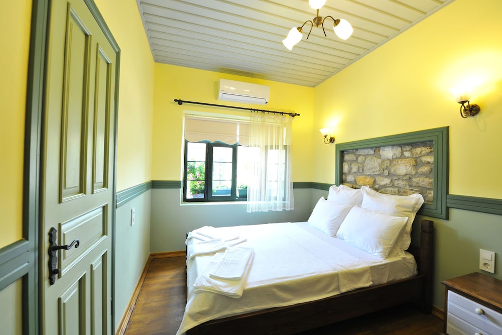 petrino gokceada hotel and kitchen