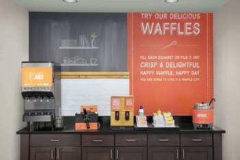 Hampton Inn Augusta,Maine>>Augusta,3 star