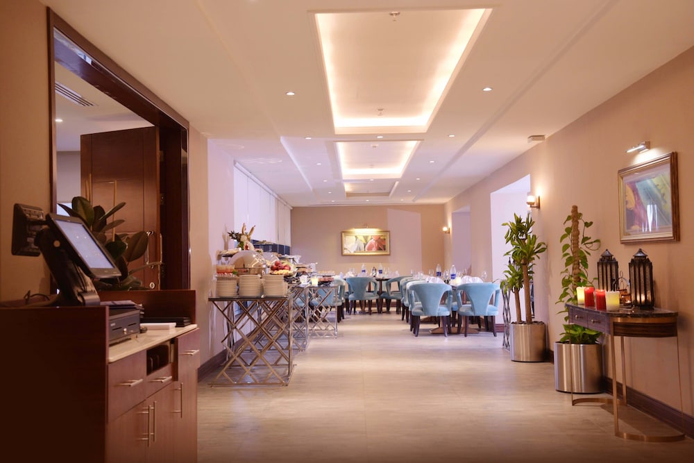 warwick al khobar