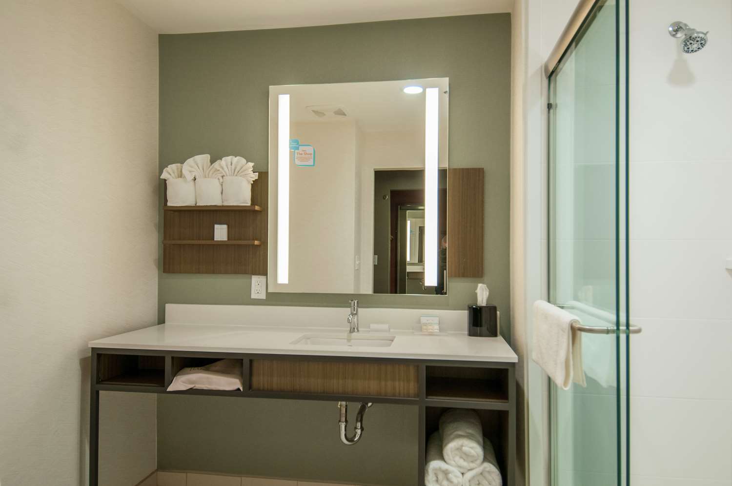 hilton garden inn jackson clinton