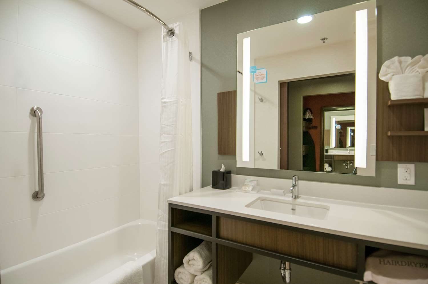 hilton garden inn jackson clinton
