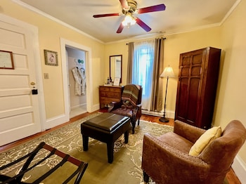 the historic requa inn