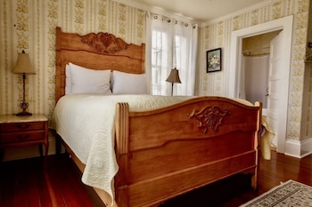 the historic requa inn