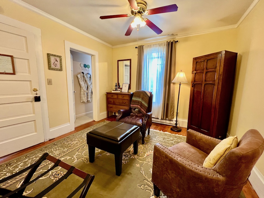 the historic requa inn