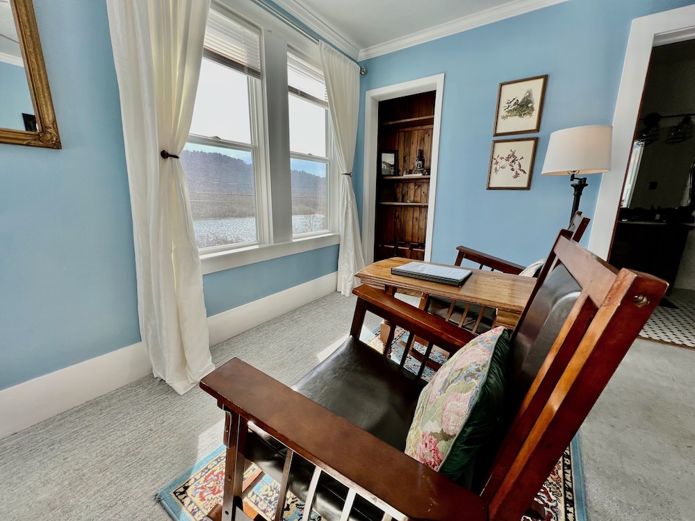 the historic requa inn