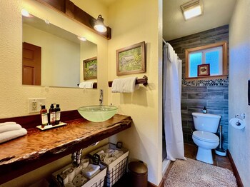 the historic requa inn