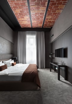 bank hotel