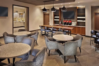 hyatt place warwick providence airport