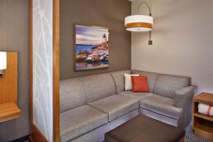 hyatt place warwick providence airport