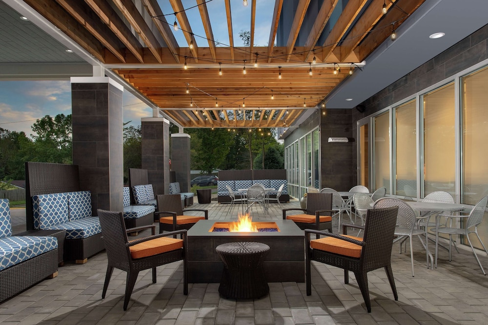 home2 suites by hilton charlottesville downtown